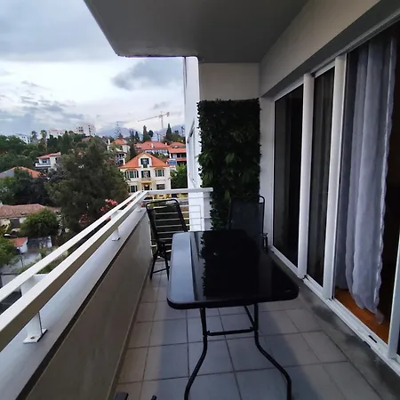 Belem Nest - Calm Within The Apartment Funchal (Madeira)